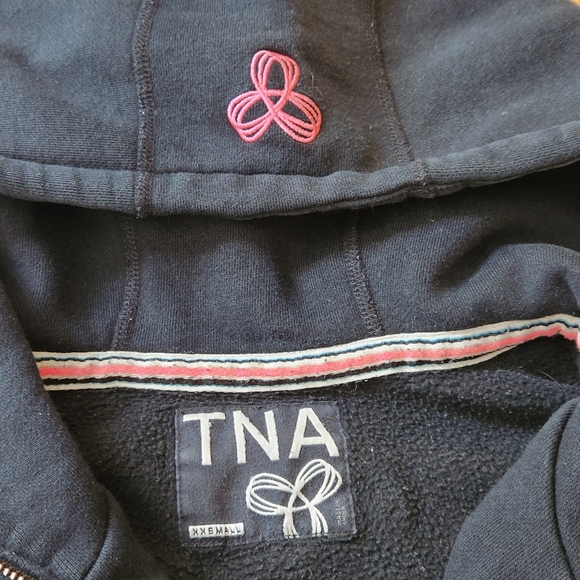 ▪︎SOLD▪︎ TNA Zip Up Hoodie - Picture 3 of 4